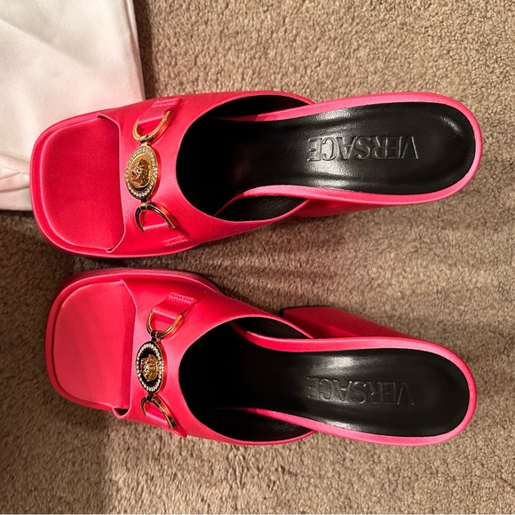 Versace Medusa platform sandals - Picture 10 of 13